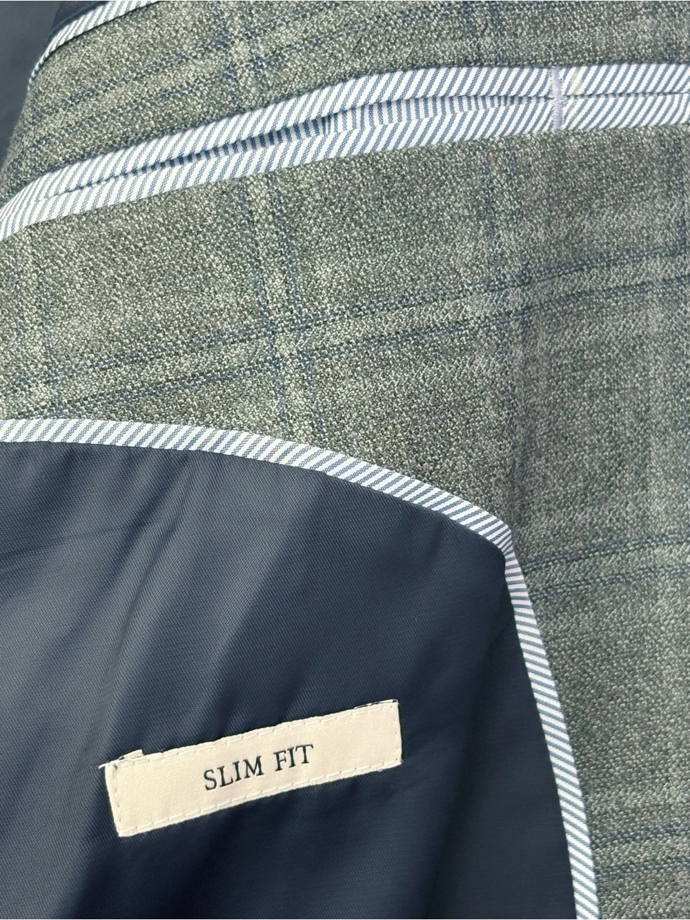 Jos A. Bank 1905 Collection Gray Plaid Slim Fit Brrr Comfort Wool Blazer 38R